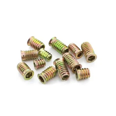 Nakrętki uwięzione do drewna